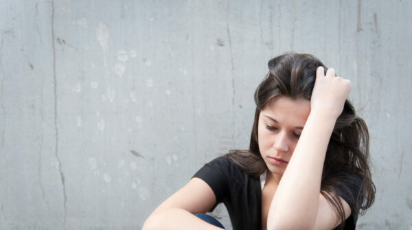 Statistieken onthullen: groep psychisch ongezonde pubers bestaat voor de helft uit eenzame meisjes