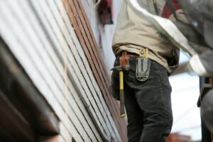een arbeider in de bouw